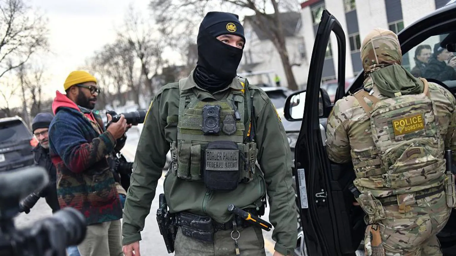 明尼苏达州起诉特朗普政府 质疑千名移民官员‘军事化’进驻